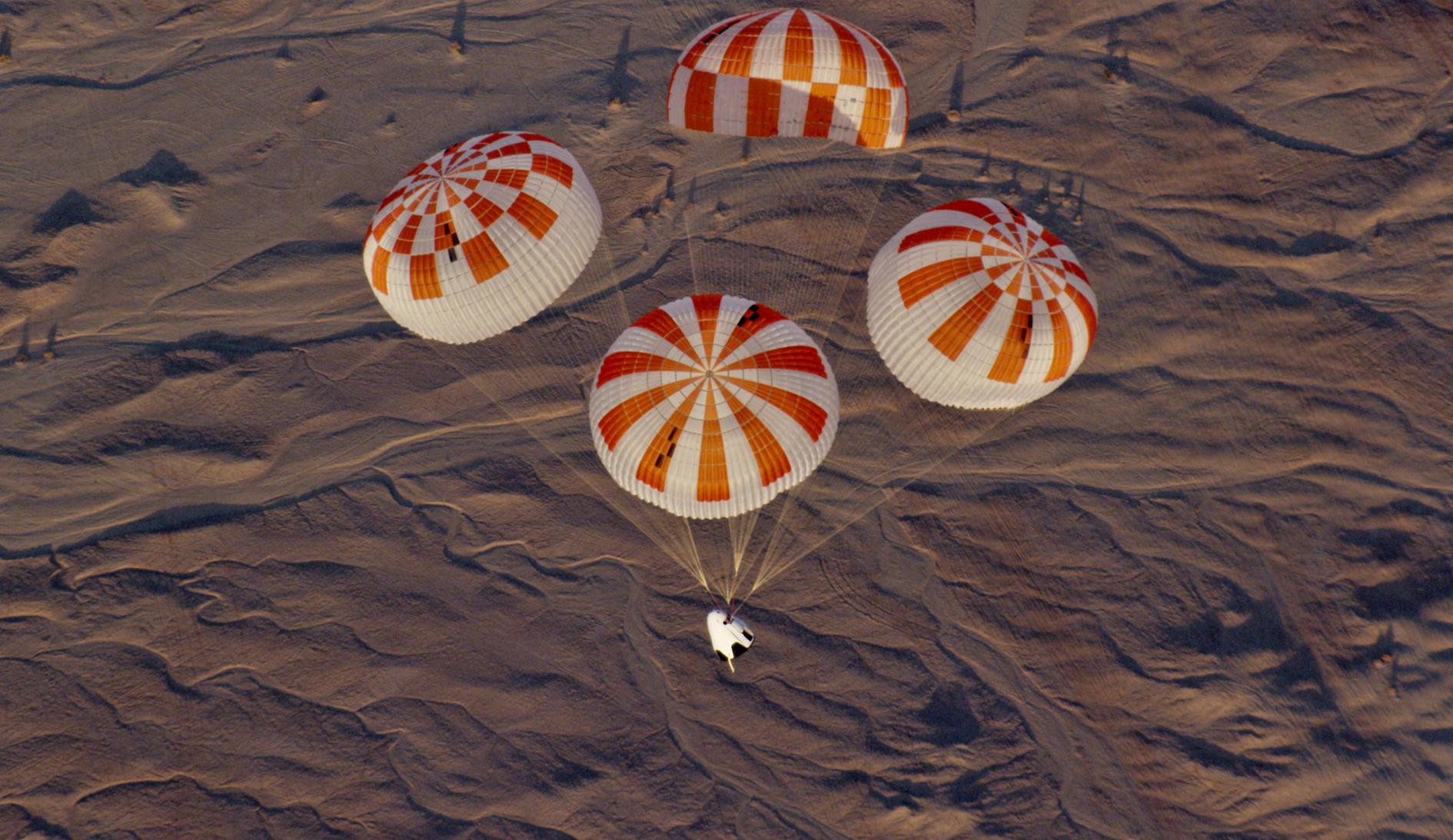 SpaceX Crew Dragon Parachute Test